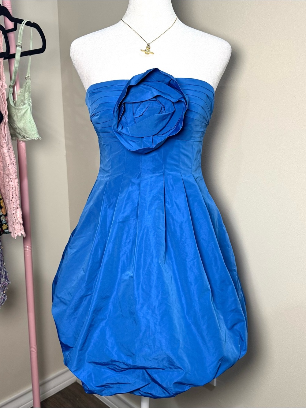 BCBGMaxAzria Blue Strapless 90s Y2K Retro Bubble-Hem Woman’s Size 2 Mini Dress